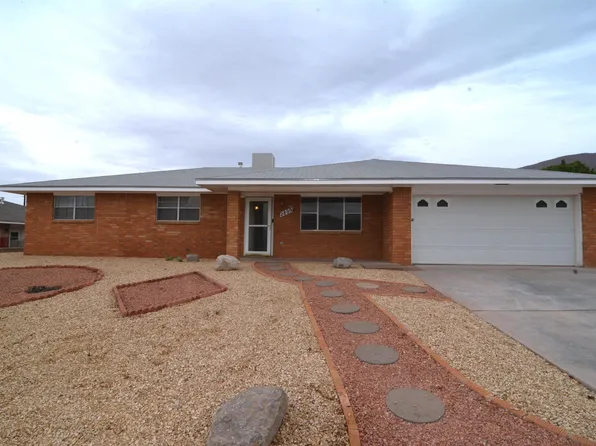 2809 Carmel Dr, Alamogordo, NM 88310
