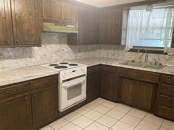 4th image of 601 Redwood Dr