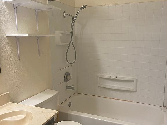 2nd image of 974 Cheryl Dr