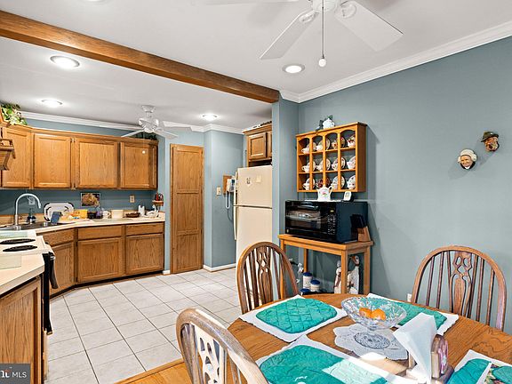 5th image of 10011 Lomond Dr