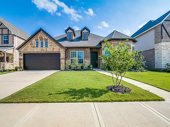 2nd image of 4611 Windsong Creek Ln