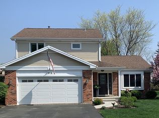 312 Foxfire Dr, Lake Zurich, IL 60047