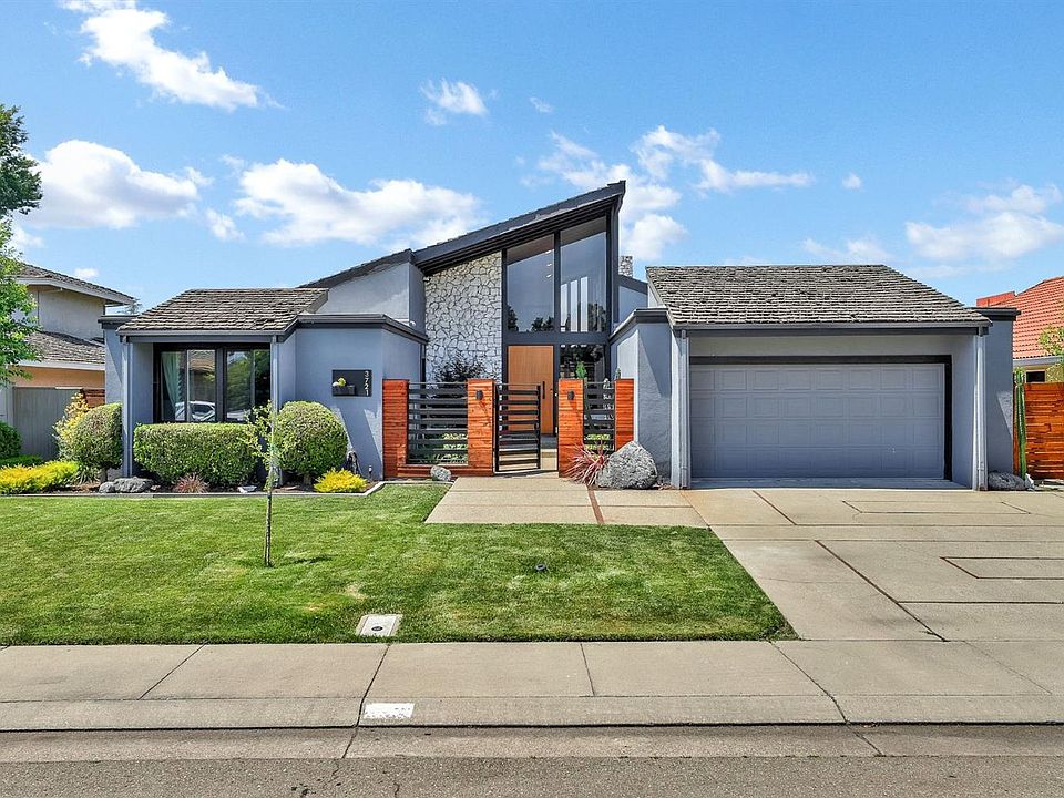 1st image of 3721 Portage North Cir