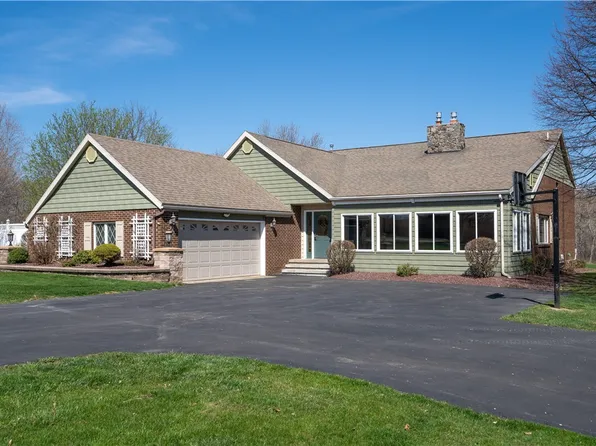 6899 Cadyville Rd, Livonia, NY 14487