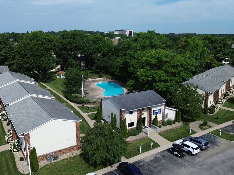 Fountain Park Apartments | Specials Available — Photo 23