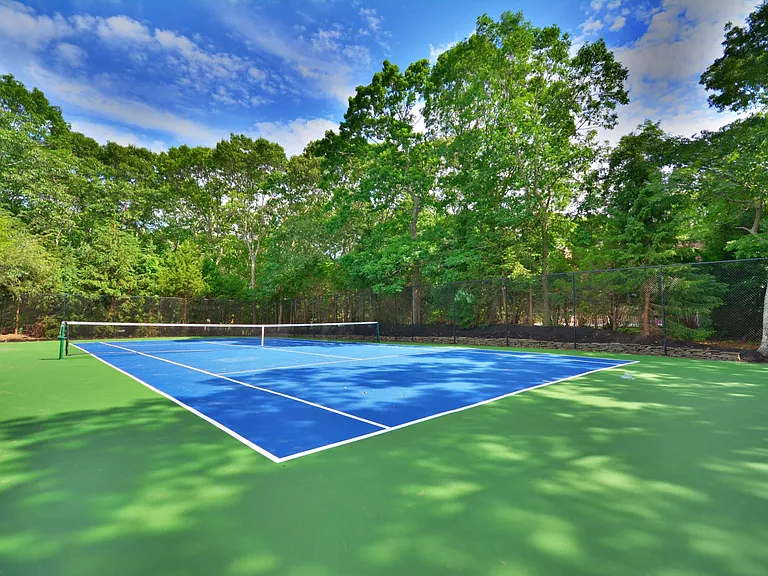Peconic Hills Dr — Photo 14