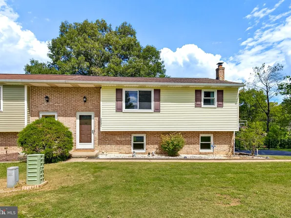 2231 Donough Dr, Manheim, PA 17545