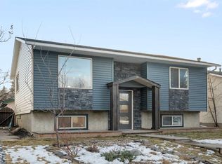 45 N Alpine Cres SE, Airdrie, AB T4B1K9