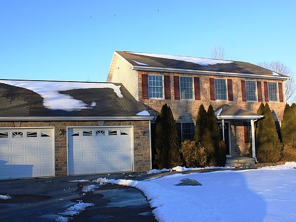 2nd image of 674 Morgana Dr