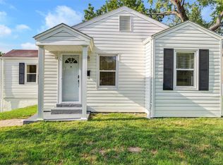 2311 Gardner Dr, Saint Louis, MO 63136