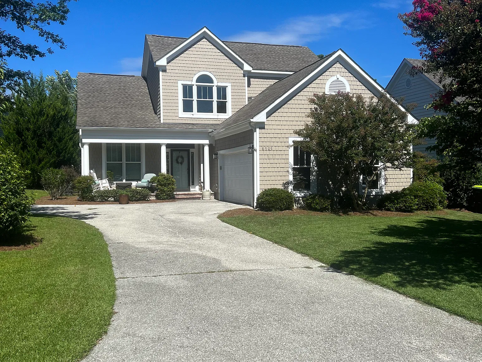 3 bed, 2000 sqft, $3,095 — Photo 2