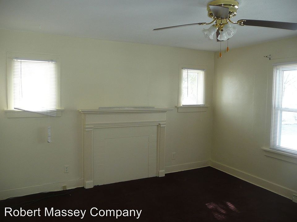 1st image of 211 Plaza Ave