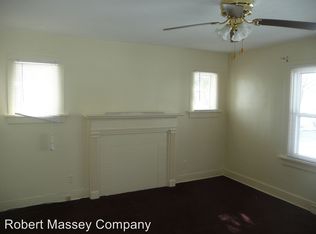 211 Plaza Ave, Louisville, KY 40218