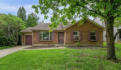 2347 Stonewood Ln Photo 1