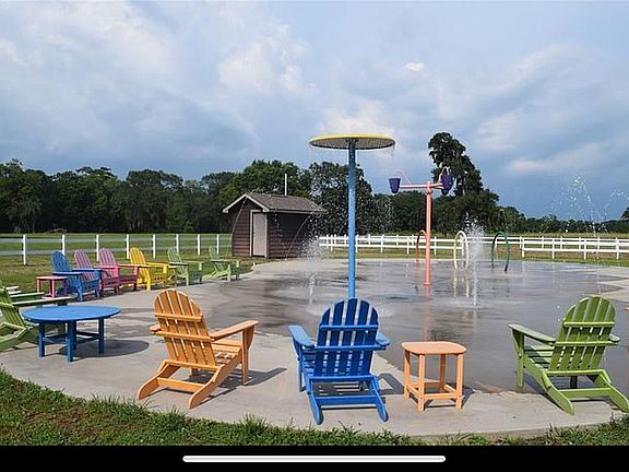 5th image of 90 Carla Dr