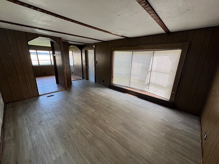 108 J Cobb Dr — Photo 3