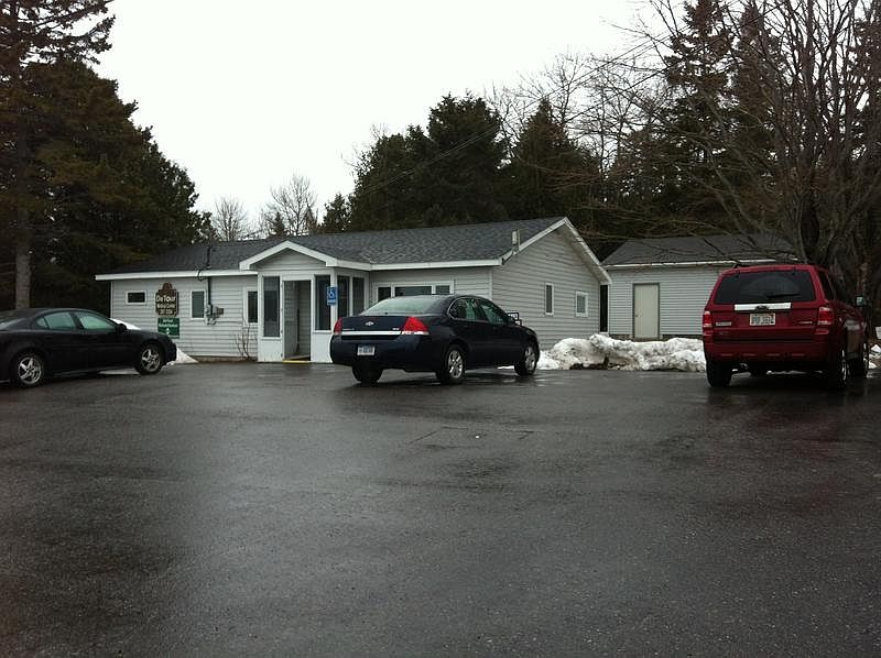 1st image of 346 Superior St