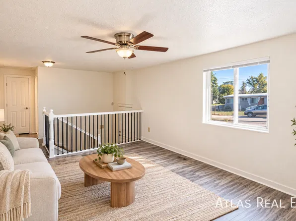 2003 W Caspian Pl, Englewood, CO 80110