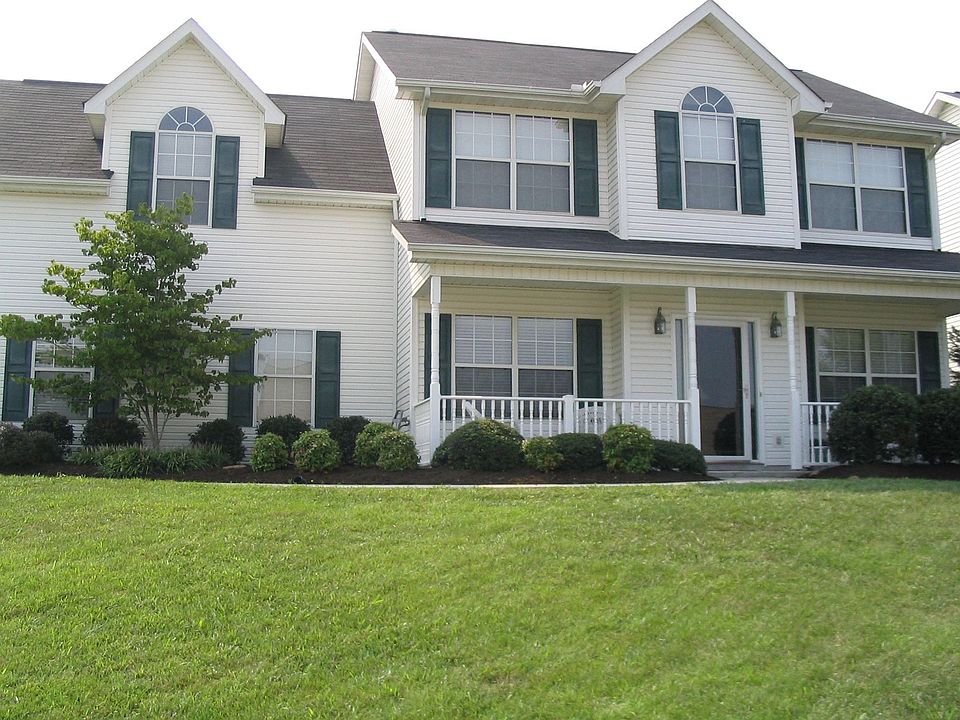 1st image of 4532 Aylesbury Dr