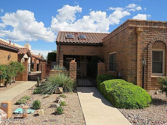 2nd image of 3172 Avenida Crescente