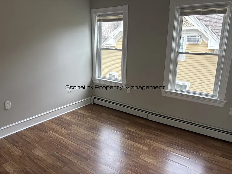 30-32 Goddard St — Photo 8