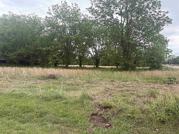 4th image of 3948 Highway 59 W
