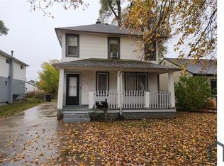 17964 Peters St, Roseville, MI 48066