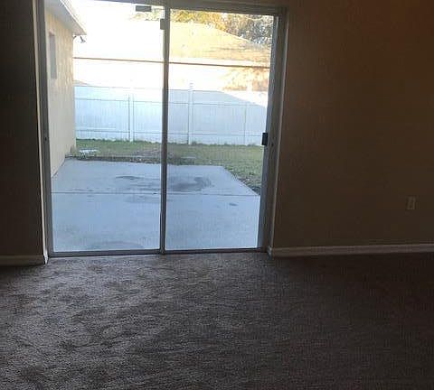 sliding door to back porch