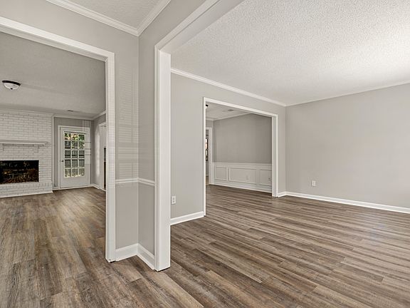 5th image of 4109 Oakbend Dr