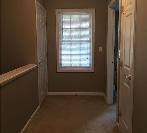 4th image of 832 Madeira Blvd