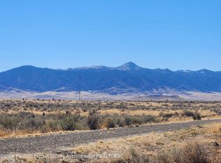 212 & 214 Anvil Rd, Carrizozo, NM 88301