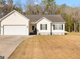 141 Harvest Dr, Springfield, GA 31329