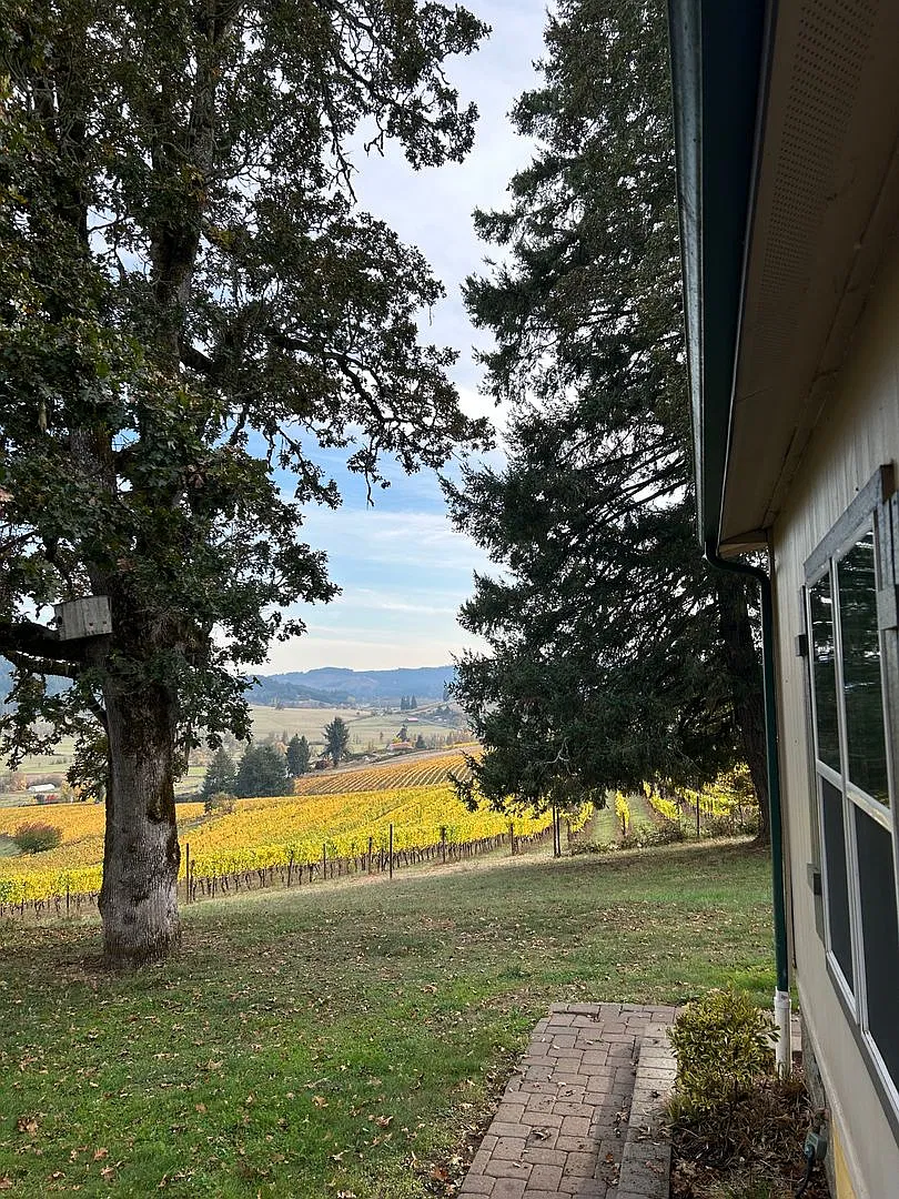 Escape to the country without leaving Eugene! 3B/B house! — Photo 1