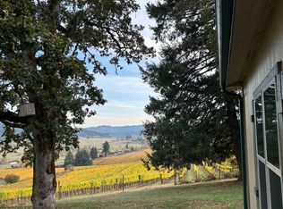 27097 Briggs Hill Rd, Eugene, OR 97405