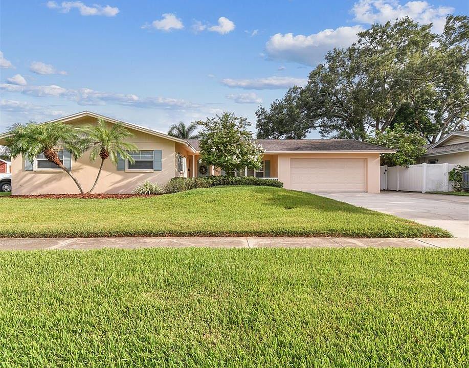 1st image of 6466 31ST AVENUE N