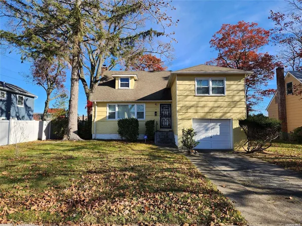 94 Hausch Boulevard, Roosevelt, NY 11575