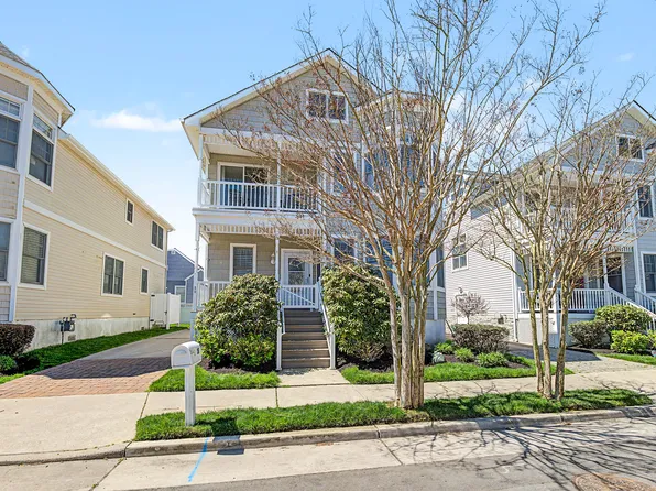 2 S Coolidge Ave #B, Margate City, NJ 08402