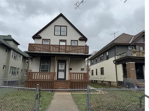 2466 N 49th St, Milwaukee, WI 53210