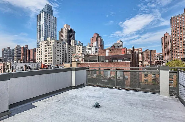 Rented by Compass | media 18