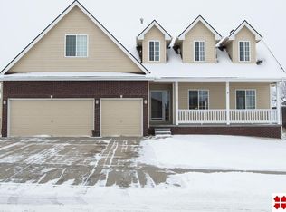 21115 Schofield Dr, Gretna, NE 68028