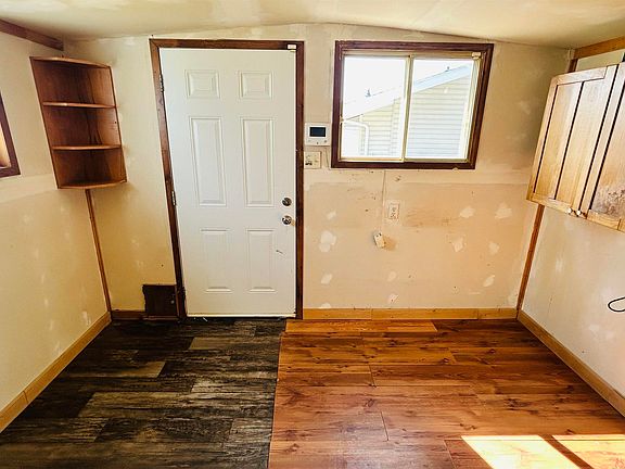 3rd image of 4903 48th Ave