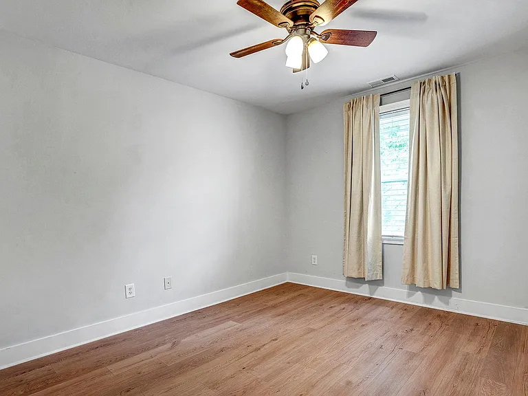 520 Ruth Cir — Photo 24
