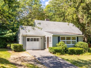 15 Knollwood Cir, Simsbury, CT 06070