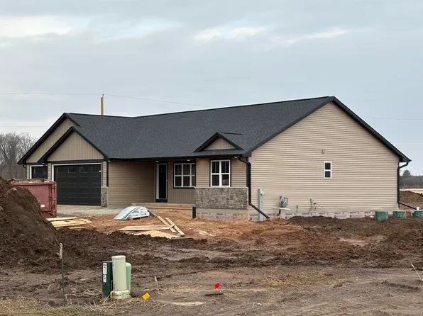 3776 Westpoint St, Suamico, WI 54313