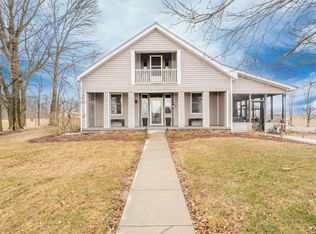 8590 N Rushville Rd, Carthage, IN 46115