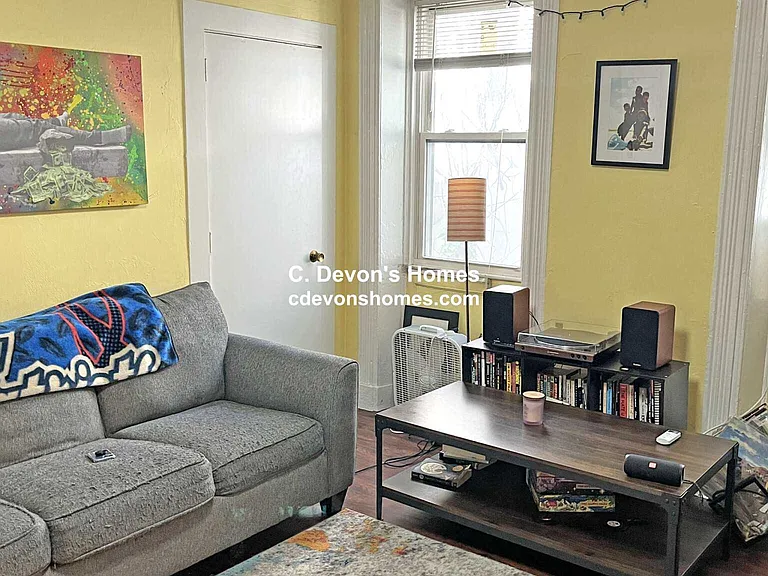 2nd St — Photo 11