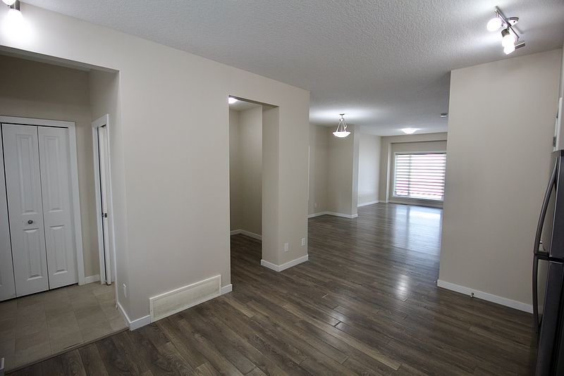 Edmonton House for rent - 3 Bedrooms — photo 7