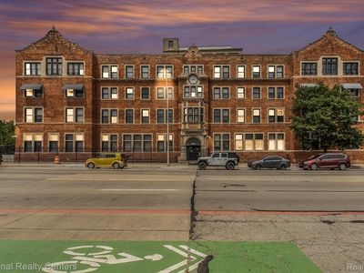 6533 E Jefferson Ave APT 323, Detroit, MI, 48207