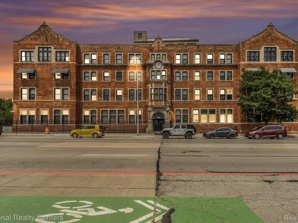 6533 E Jefferson Ave APT 323, Detroit, MI 48207