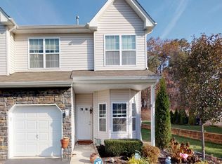 16 Santa Rosa Ln, Tinton Falls, NJ 07753